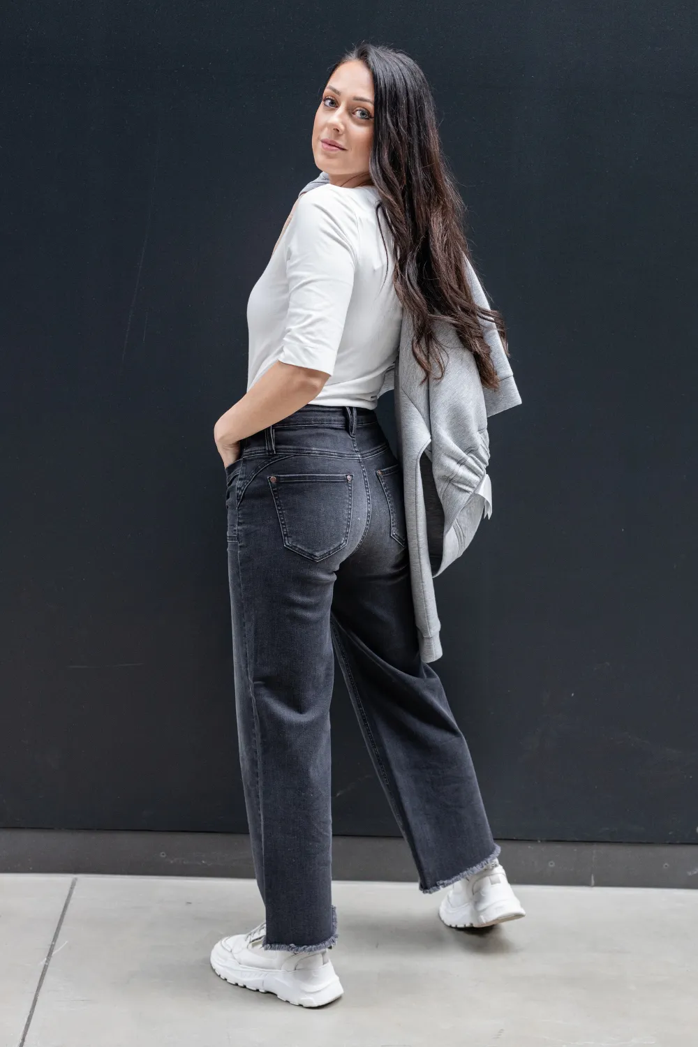 Jeans - FLARED - Clara Chromgrau